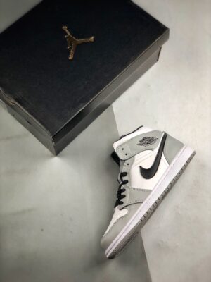 AIR JORDAN 1 MID 'SMOKE GREY'  - immagine 2