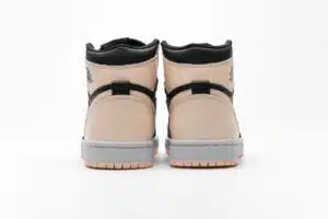  AIR JORDAN 1 RETRO HIGH OG GS 'CRIMSON TINT' - immagine 6