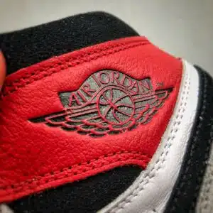 AIR JORDAN 1 RETRO HIGH OG 'GRIGIO FUMO'  - immagine 7