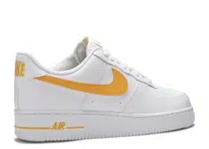  AIR FORCE 1 LOW '07 'UNIVERSITY GOLD' - immagine 2