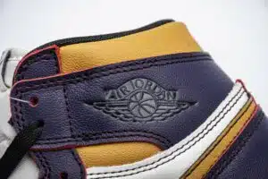 AIR JORDAN RETRO 1 LAKERS  'LA TO CHICAGO' - immagine 5