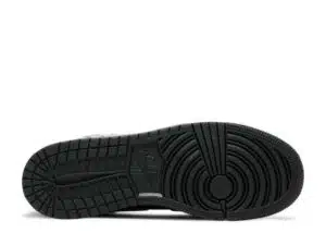 AIR JORDAN 1 RETRO HIGH OG 'NERO ORO METALLICO'  - immagine 4