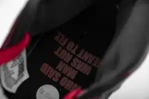 AIR JORDAN 1 RETRO HIGH OG 'BLOODLINE'  - immagine 2