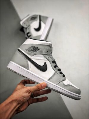 AIR JORDAN 1 MID 'SMOKE GREY'  - immagine 5