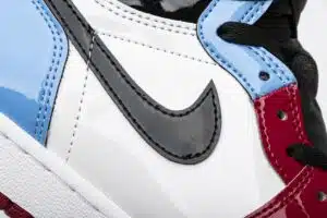 AIR JORDAN 1 RETRO HIGH OG 'FEARLESS'  - immagine 4