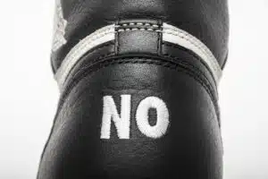 AIR JORDAN 1 RETRO HIGH OG NRG 'NON PER LA RIVENDITA'  - immagine 3
