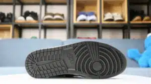  AIR JORDAN 1 RETRO HIGH OG 'TWIST' - immagine 4