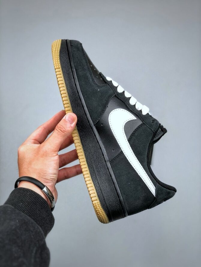 AIR FORCE 1 '07 LV8 REPLICA 'BLACK/GUM' LIGHT 'BROWN/WHITE' - immagine 8