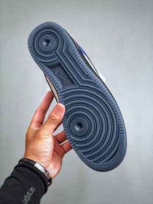 REPLICA AIR FORCE 1 LOW NYC 'CITY OF ATHLETES' - immagine 4