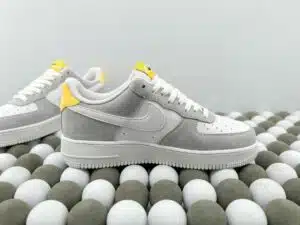 AIR FORCE 1 'PURE PLATINUM'  - immagine 5