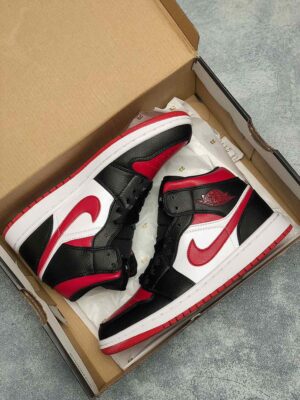 AIR JORDAN 1 MID 'NERO FIRE RED'  - immagine 2