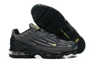 AIR MAX PLUS 3 'NERO VOLT'  - immagine 2