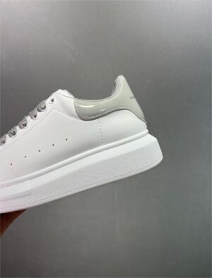 ALEXANDER MCQUEEN OVERSIZED  'BIANCHE E GRIGIE' - immagine 5