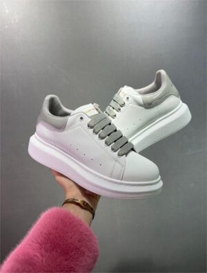 ALEXANDER MCQUEEN OVERSIZED  'BIANCHE E GRIGIE' - immagine 3