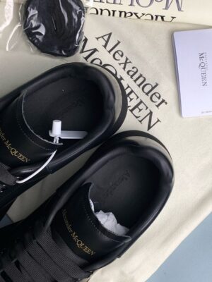 ALEXANDER MCQUEEN OVERSIZED  NERE - immagine 2