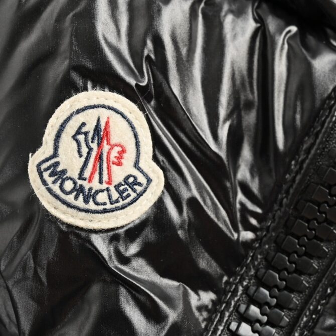 REPLICA MONCLER GIACCA TRAPUNTATA CON CAPPUCCIO 'NERO - immagine 3