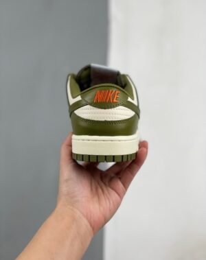 DUNK LOW RETRO 'ROUGH GREEN' - immagine 4
