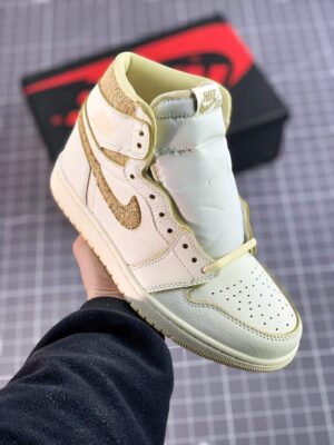 REPLICA JORDAN 1 RETRO HIGH OG 'CRAFT VIBRATIONS OF NAIJA' - immagine 9