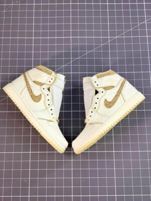 REPLICA JORDAN 1 RETRO HIGH OG 'CRAFT VIBRATIONS OF NAIJA' - immagine 6