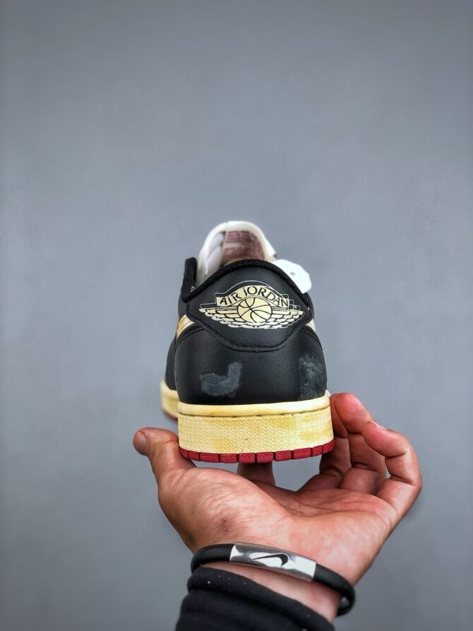 REPLICA JORDAN 1 RETRO LOW 'NIGEL SYLVESTER BETTER WITH TIME' - immagine 4