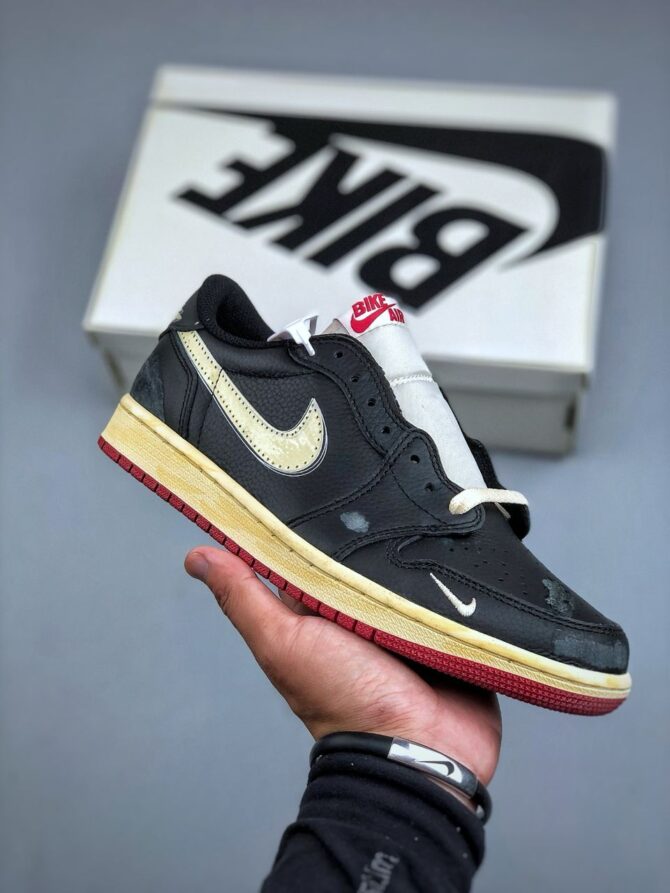 REPLICA JORDAN 1 RETRO LOW 'NIGEL SYLVESTER BETTER WITH TIME' - immagine 9