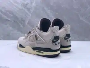 JORDAN 4 RETRO A MA MANIÉRE ‘WHILE YOU WERE SLEEPING’  - immagine 7
