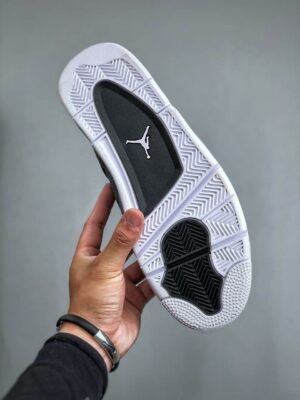 JORDAN 4 RETRO 'FEAR' (2024)  - immagine 3