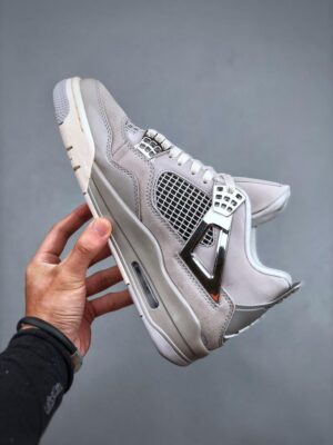  JORDAN 4 RETRO 'FROZEN MOMENTS' - immagine 9