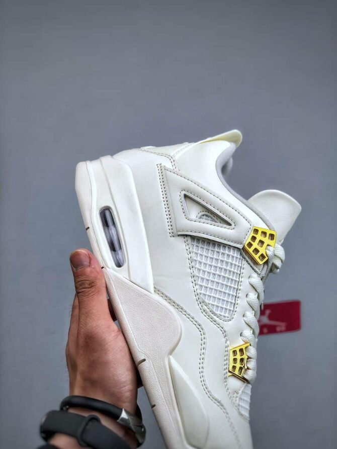 JORDAN 4 RETRO 'METALLIC GOLD' REPLICA - immagine 5