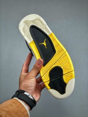  JORDAN 4 RETRO ‘VIVID SULFUR’ - immagine 3