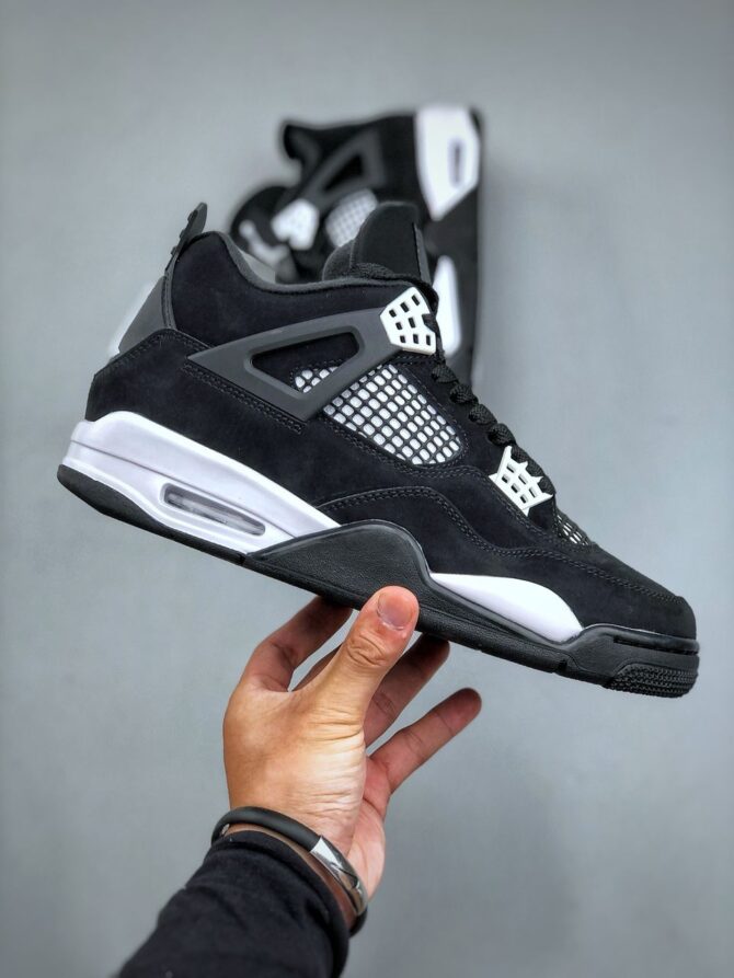 JORDAN 4 RETRO ‘WHITE THUNDER’ REPLICA - immagine 7