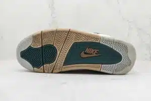 JORDAN 4 PERSONALIZZATO 'SNORLAX'  - immagine 2