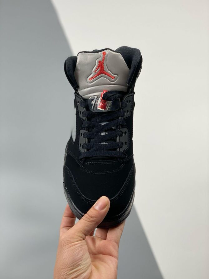 REPLICA JORDAN 5 RETRO 'BLACK METALLIC' REIMAGINED - immagine 9