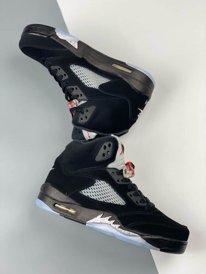 REPLICA JORDAN 5 RETRO 'BLACK METALLIC' REIMAGINED - immagine 6