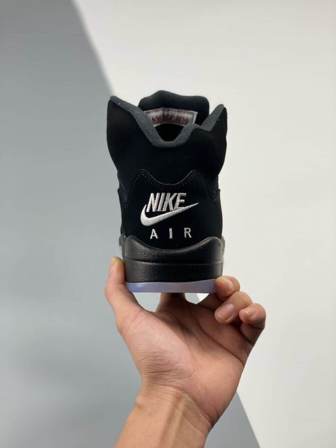 REPLICA JORDAN 5 RETRO 'BLACK METALLIC' REIMAGINED - immagine 3