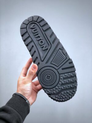 REPLICA LOUIS VUITTON TRAINER MAXI 'BIANCHE E NERE' - immagine 4