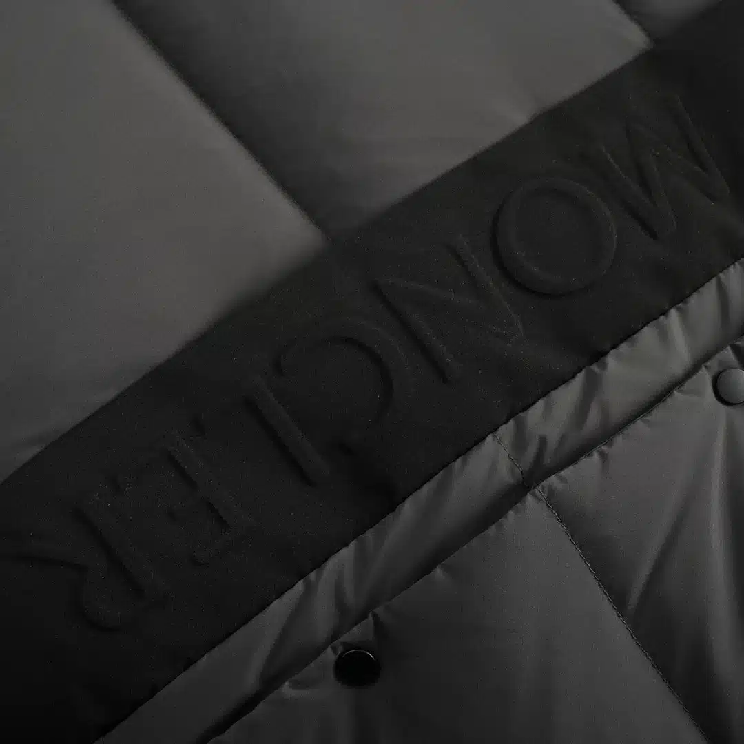 REPLICA PIUMINO MONCLER 'GRIGIO-NERO' - immagine 3