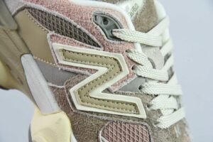 NEW BALANCE 9060 'LANDSLIDE MUSHROOM' - immagine 4