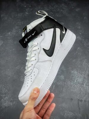 AIR FORCE 1 MID '07 LV8 'UTILITY WHITE' REPLICA - immagine 8
