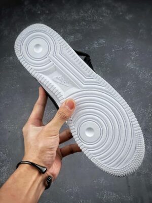 AIR FORCE 1 MID '07 LV8 'UTILITY WHITE' REPLICA - immagine 3