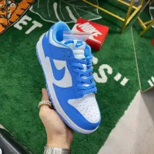  NIKE DUNK LOW 'UNC'  NIKE DUNK LOW 'UNC'  NIKE DUNK LOW 'UNC - immagine 4
