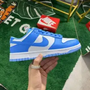  NIKE DUNK LOW 'UNC'  NIKE DUNK LOW 'UNC'  NIKE DUNK LOW 'UNC - immagine 6