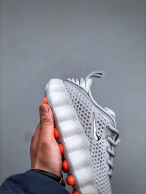 NIKE MIND 002 ‘LIGHT SMOKE GREY’ - immagine 4