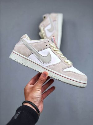  SB DUNK LOW 'CITY OF LOVE' - immagine 2