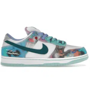  SB DUNK LOW FUTURA LABORATORIES 'BLEACHED AQUA'
