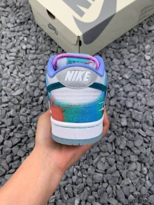 SB DUNK LOW FUTURA LABORATORIES 'BLEACHED AQUA' - immagine 6