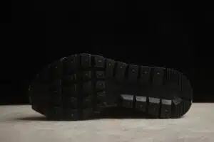  VAPORWAFFLE X SACAI 'WOVEN JPG' - immagine 4