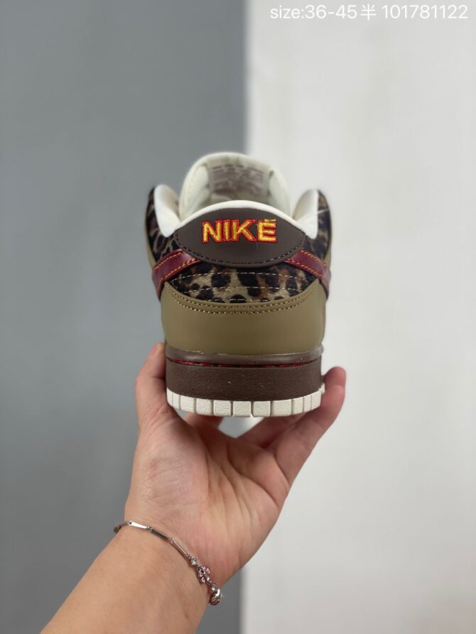 DUNK LOW RETRO KHAKI TEAM 'RED PEARL WHITE' REPLICA - immagine 5