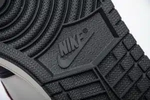 AIR JORDAN RETRO 1 LAKERS  'LA TO CHICAGO' - immagine 6