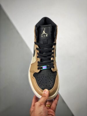AIR JORDAN 1 HIGH 'MUSHROOM'  - immagine 4